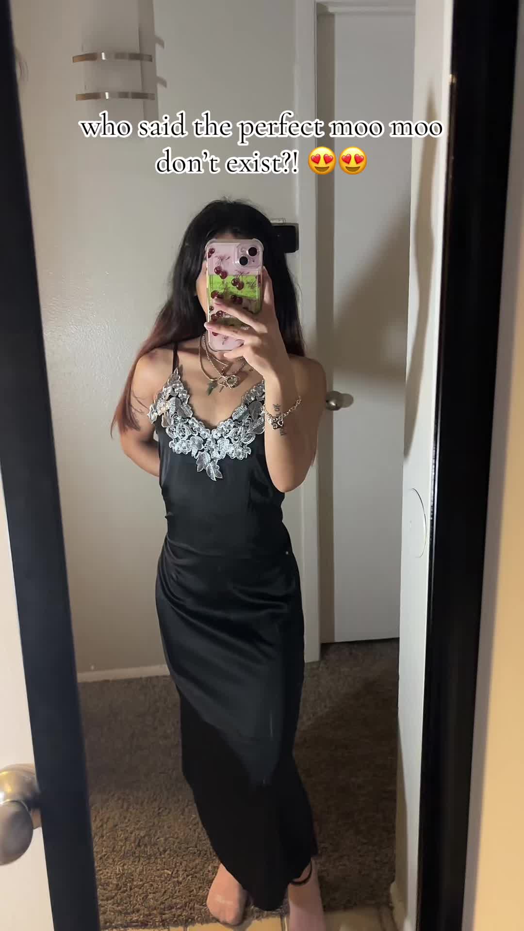 @𝒬𝓊𝑒𝑒𝓃𝒾𝑒 𖣂🖤