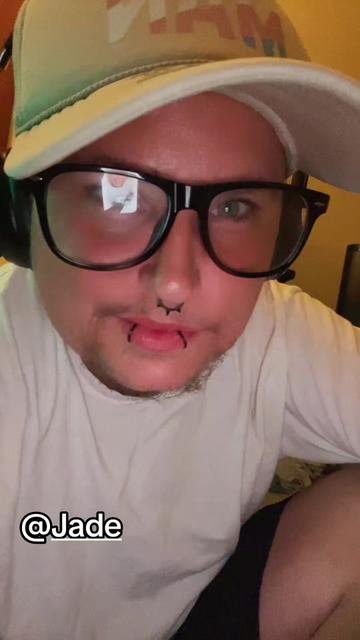 @zaxery_audhdyslex💚🏳️&zwj;⚧️🤵🏻