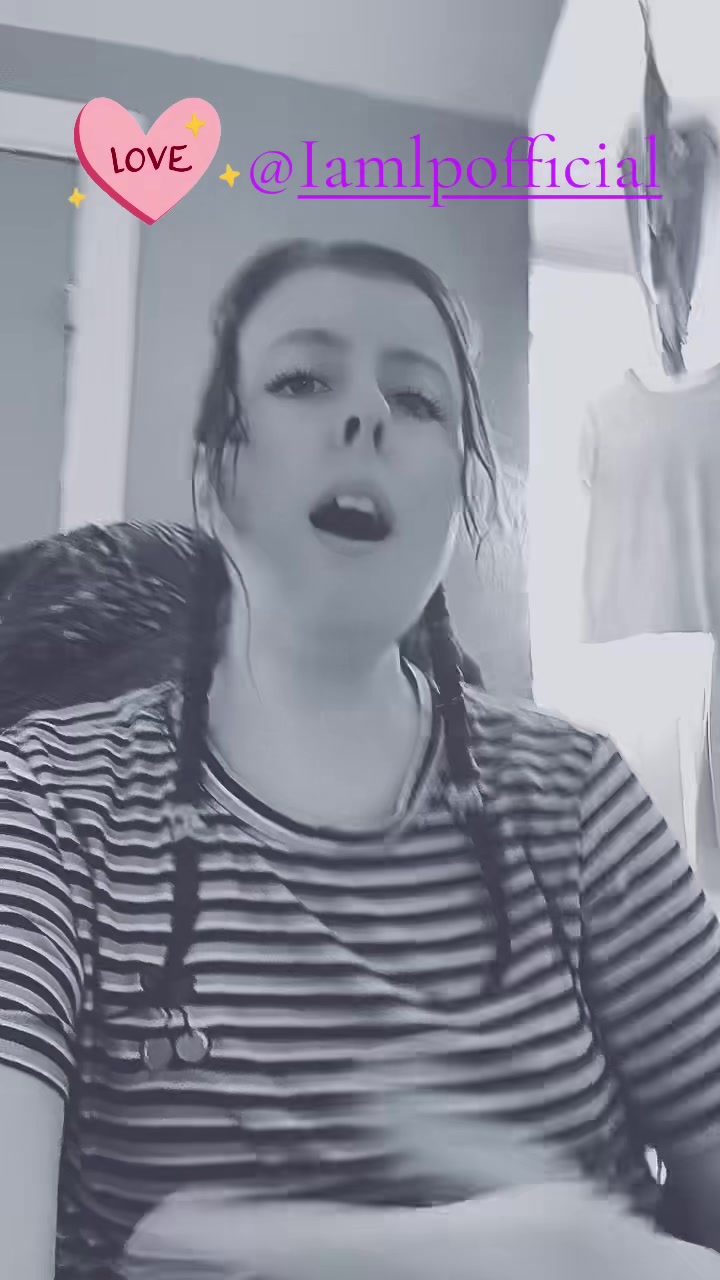 @Sabrina