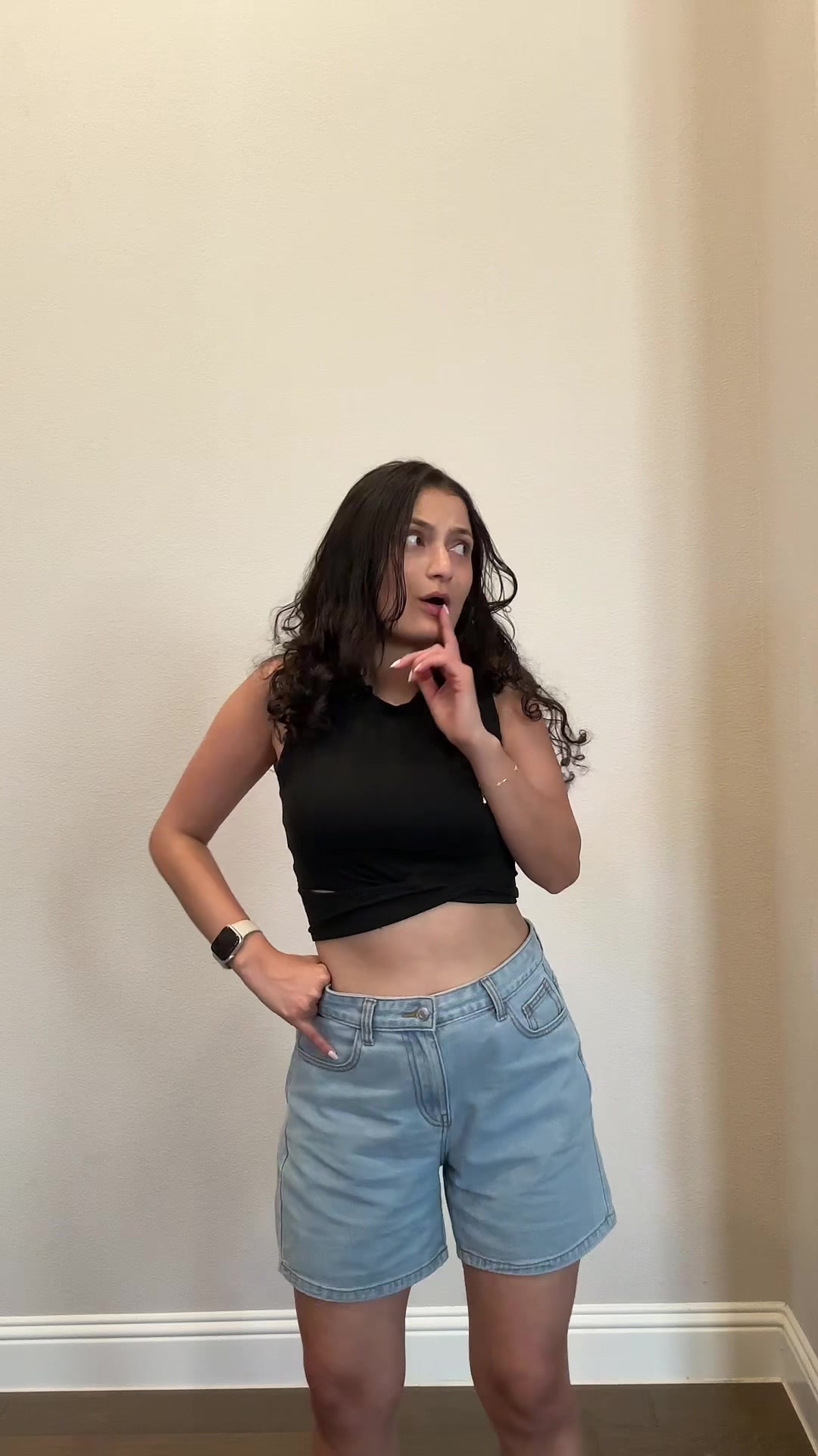 @Prakriti 🦋🌸
