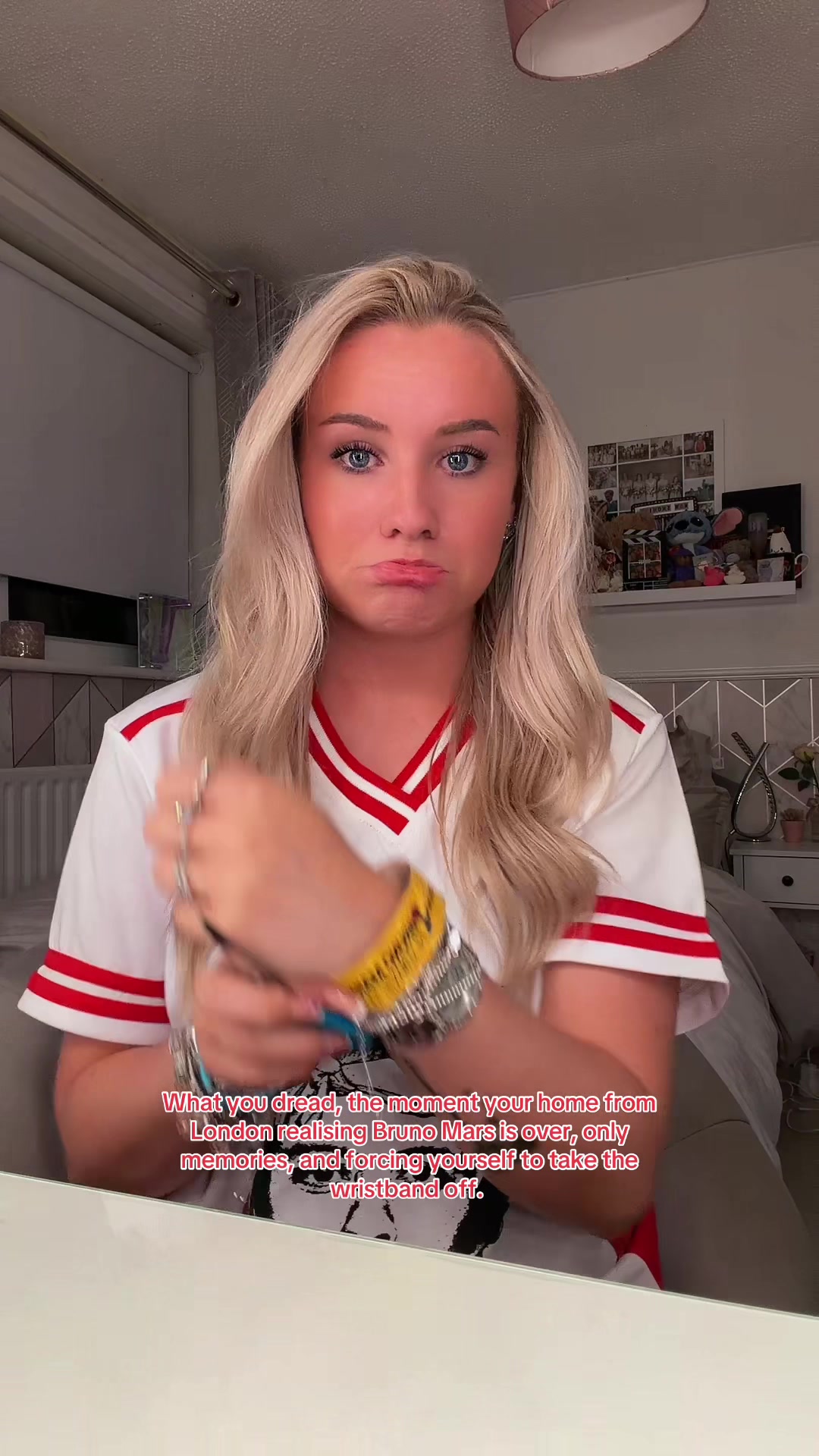 @EmmaMofficial