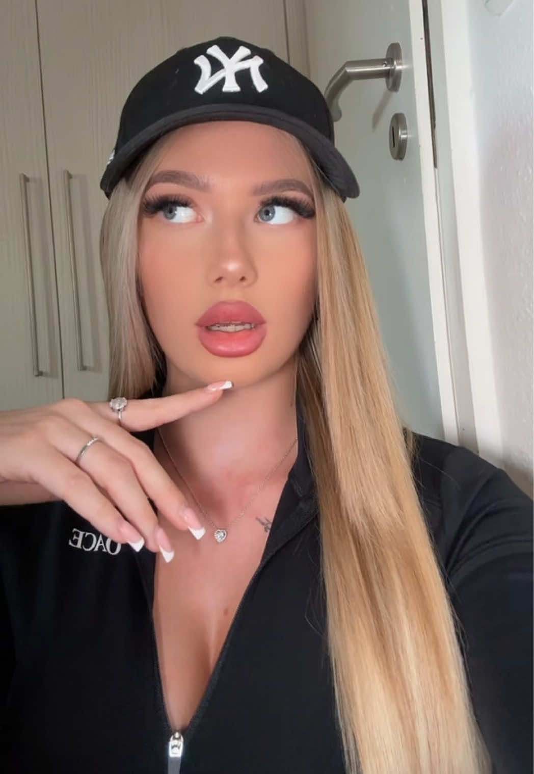 @your fav blondie 💕