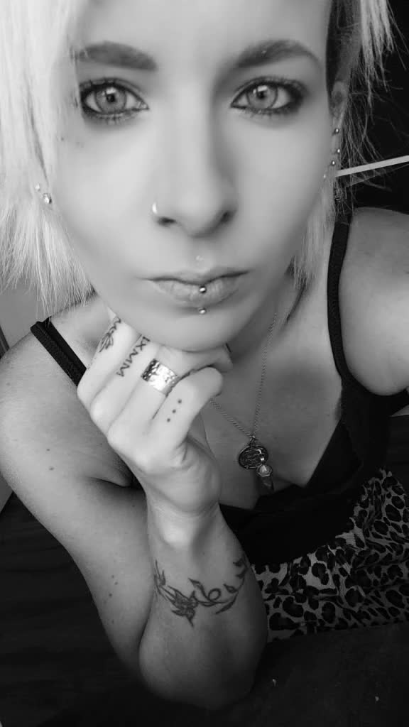 @CøNãSsę76✓