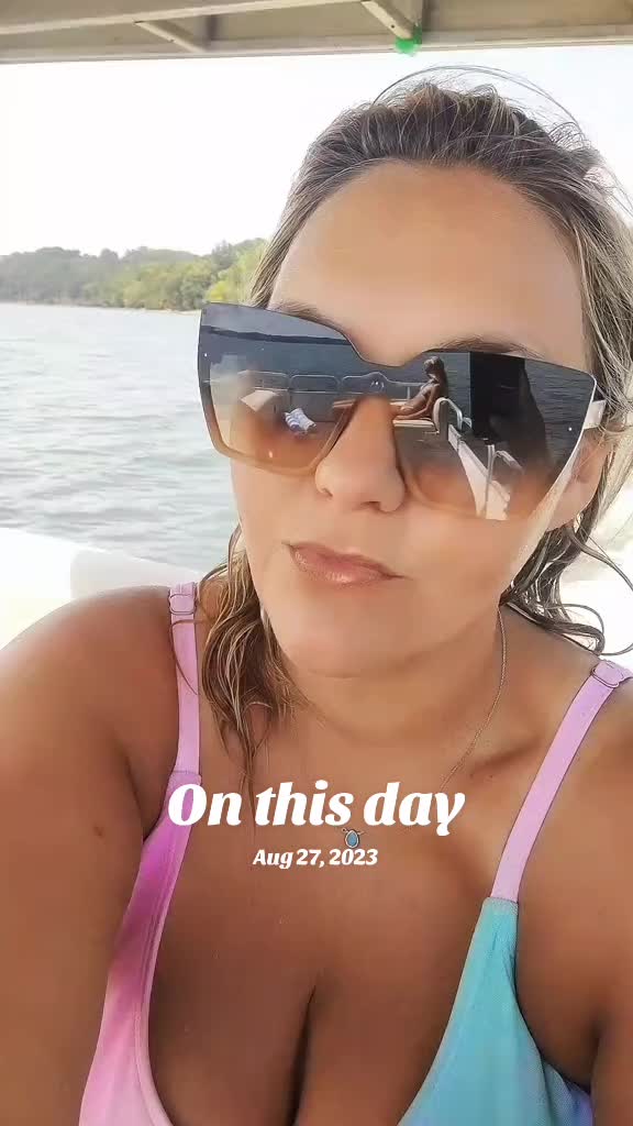 @AshleyChalet