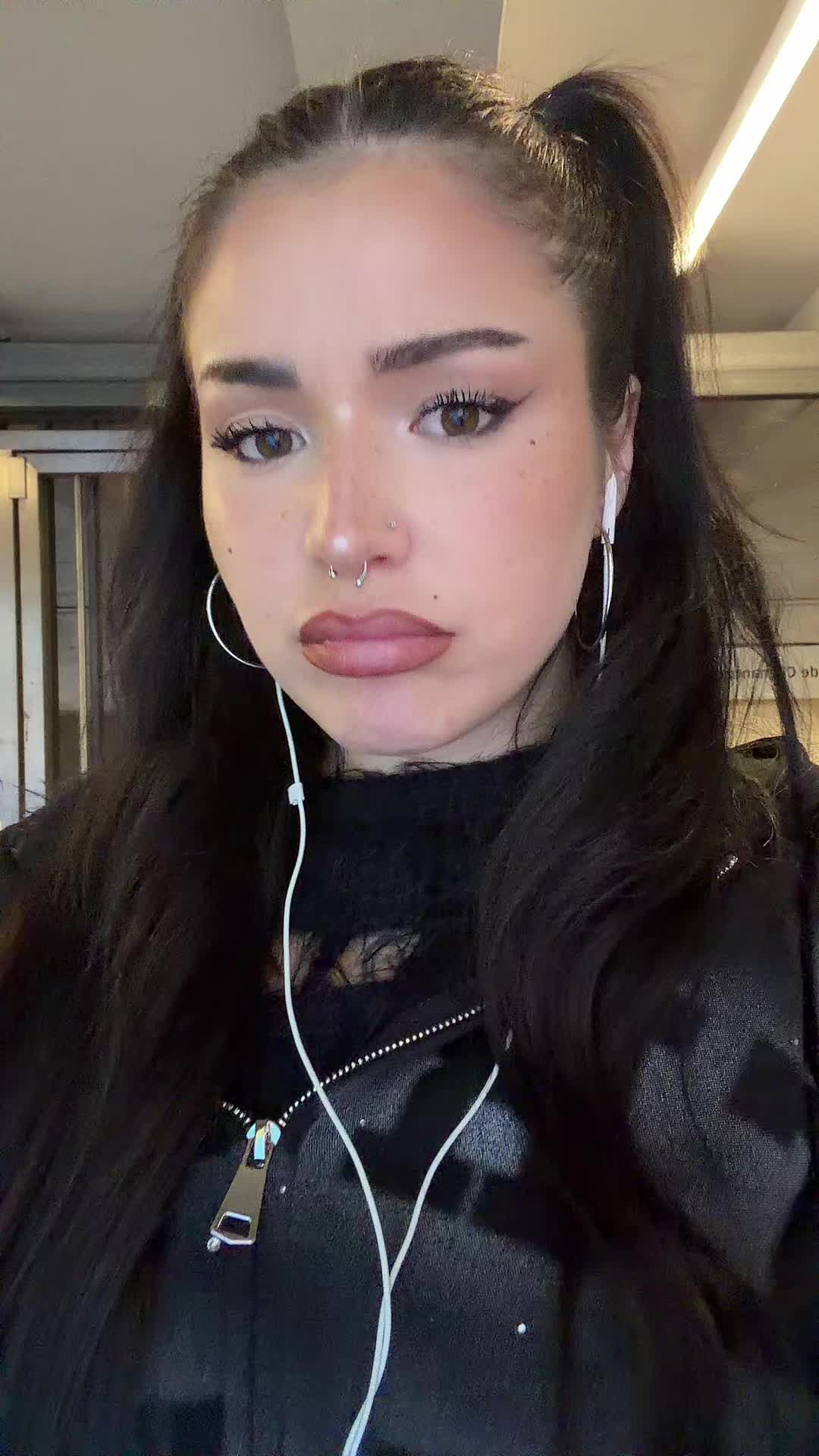 @lily-rose