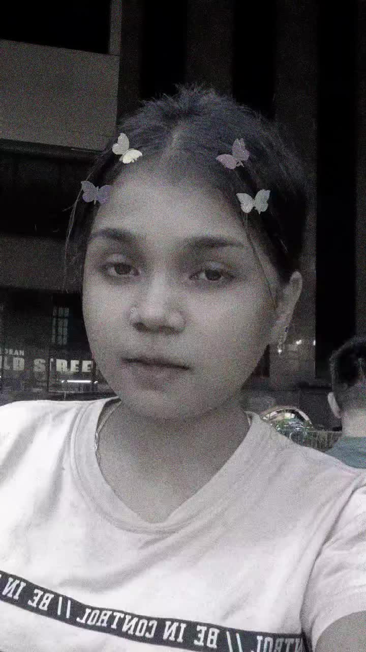 @priyakshara🫠🤍🦋