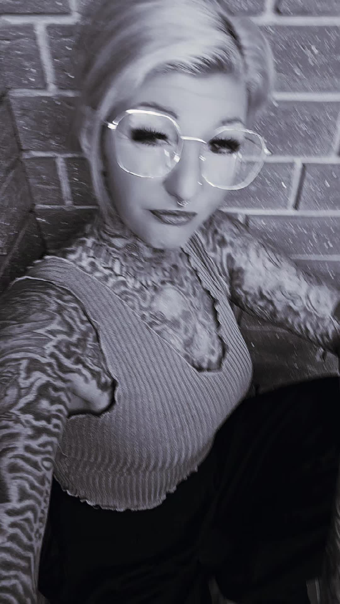 @Chaosqueen8282