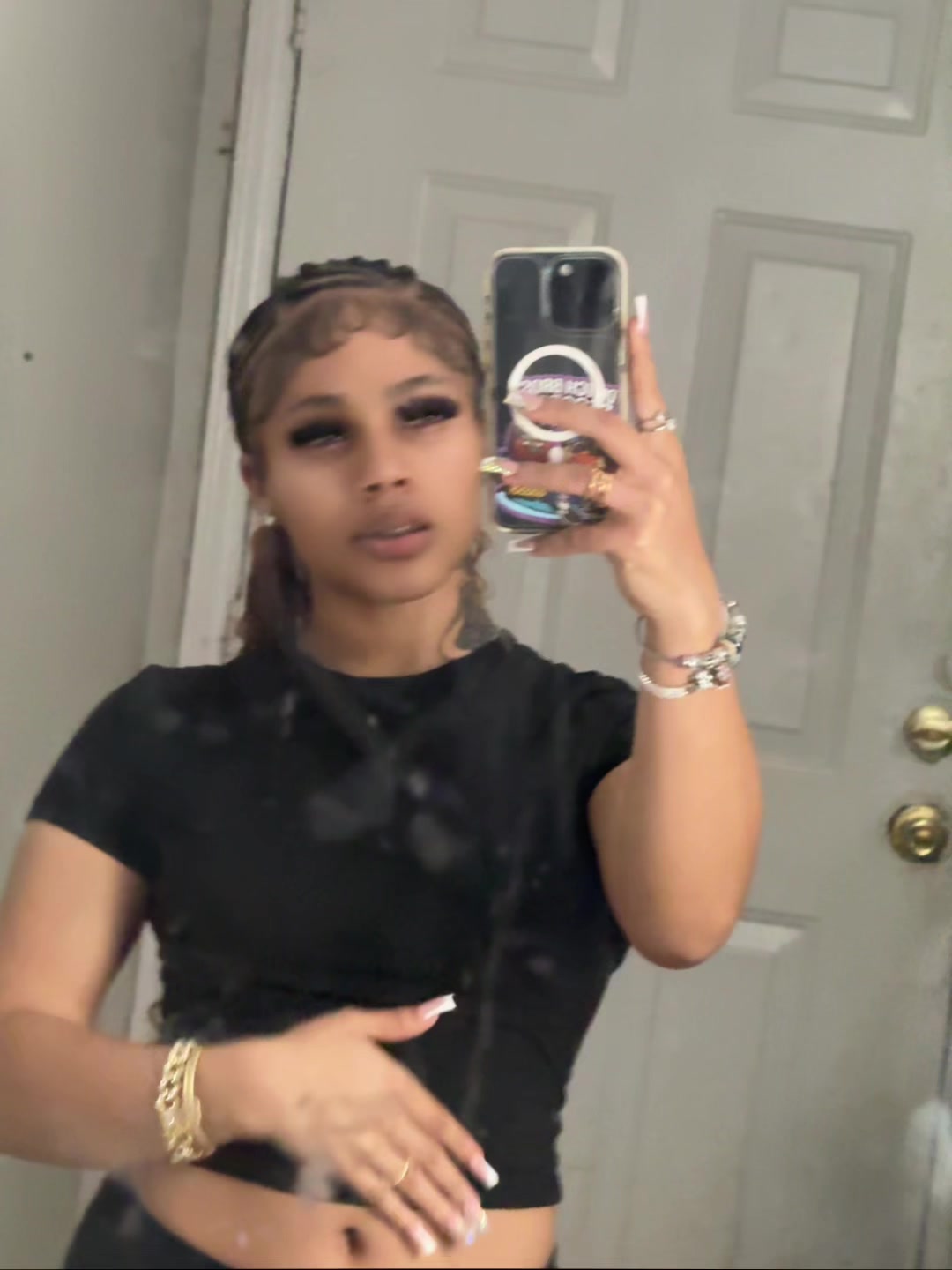@~