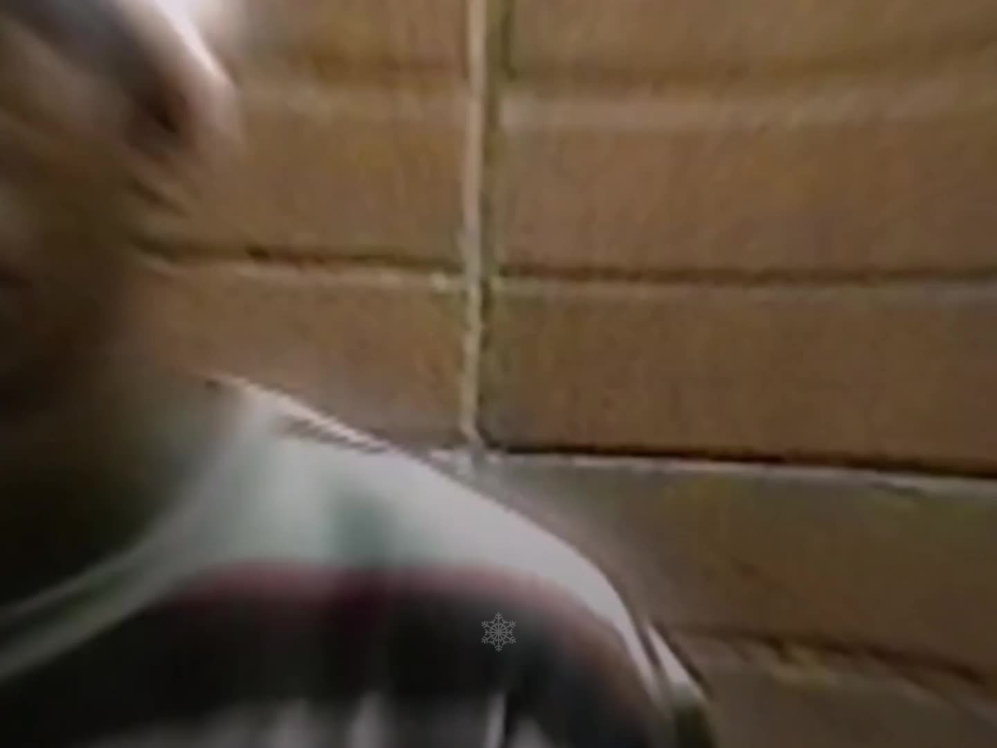 @️