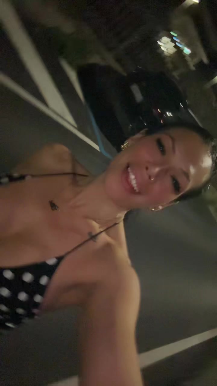 @Ella Ella