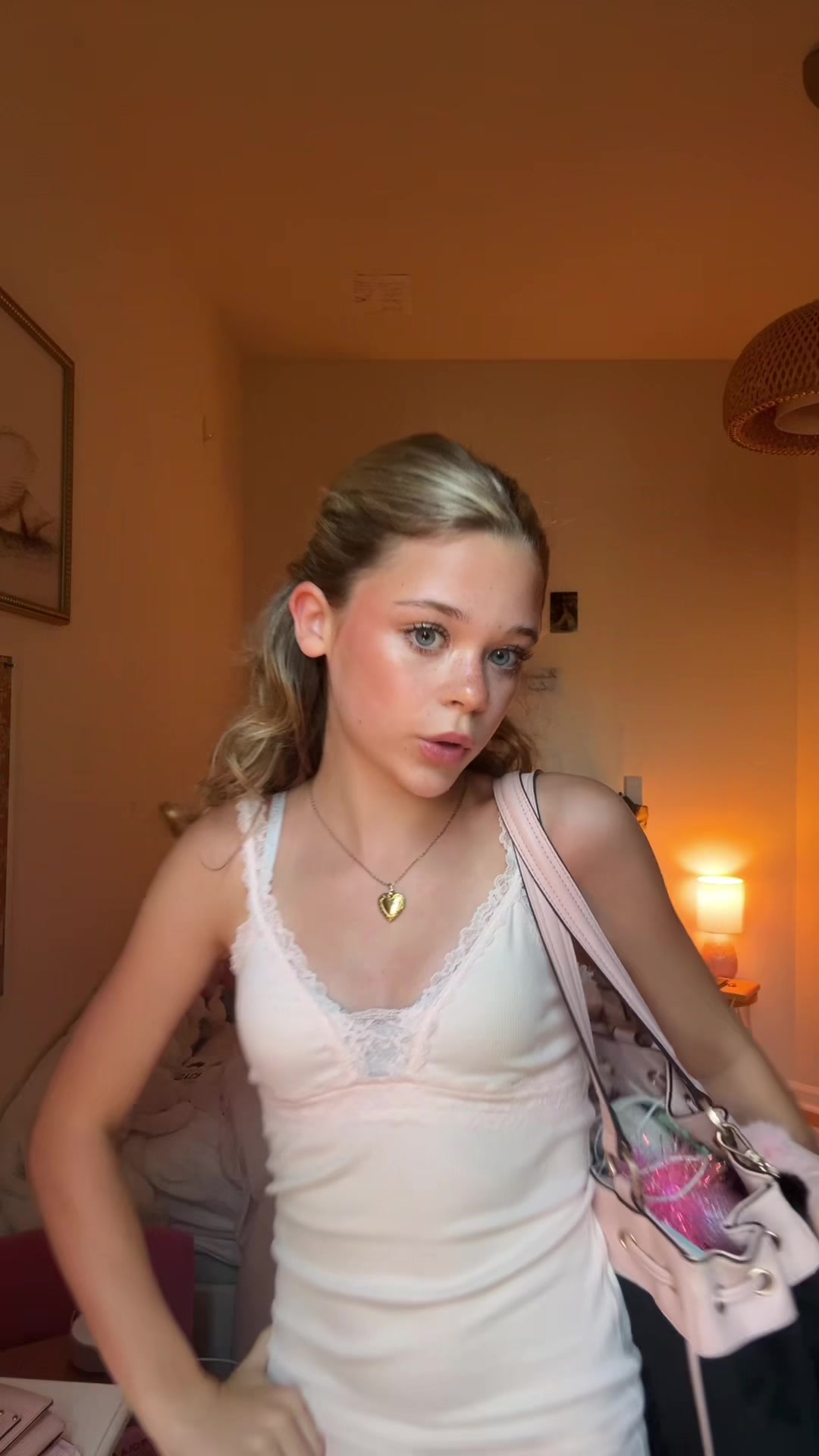 @𝓒𝓪𝓶𝓲🪽🧁🦢🩰