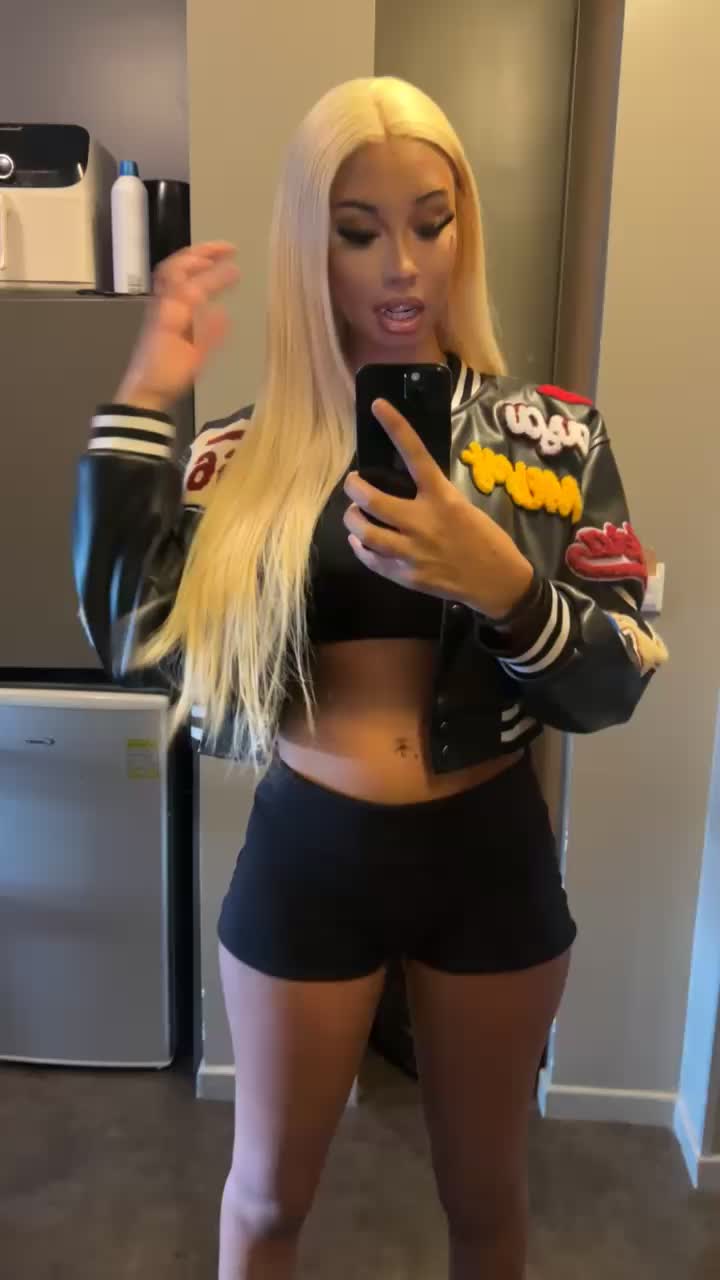 @𝐋𝐞𝐬𝐥𝐲🇲🇱🇩🇪
