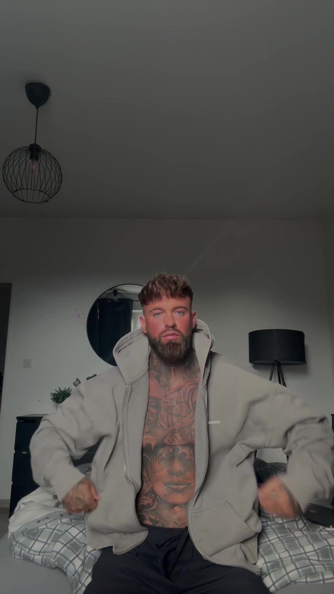 @nicolittek_