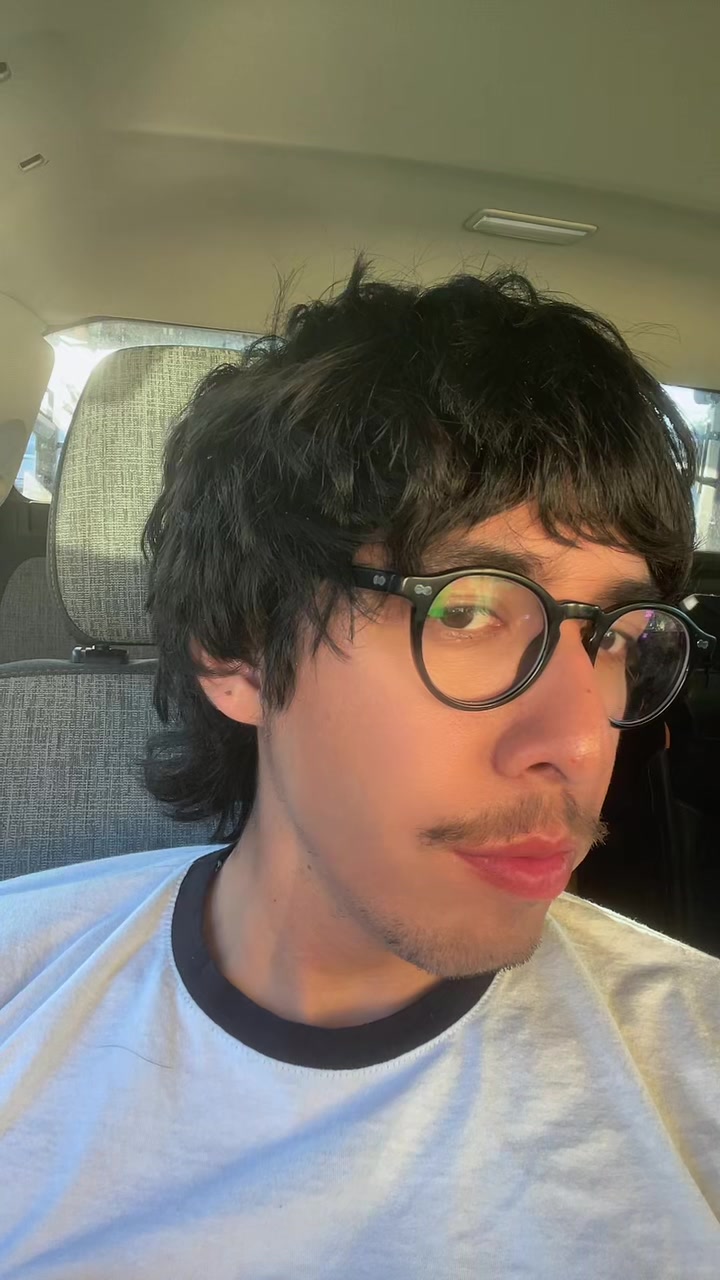 @Y33SHI3