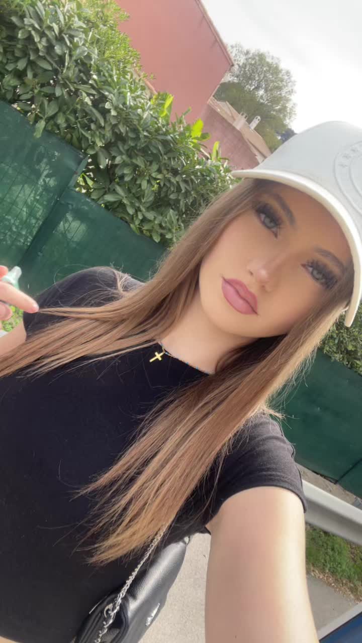 @𝘊𝘰𝘭𝘪𝘯𝘦