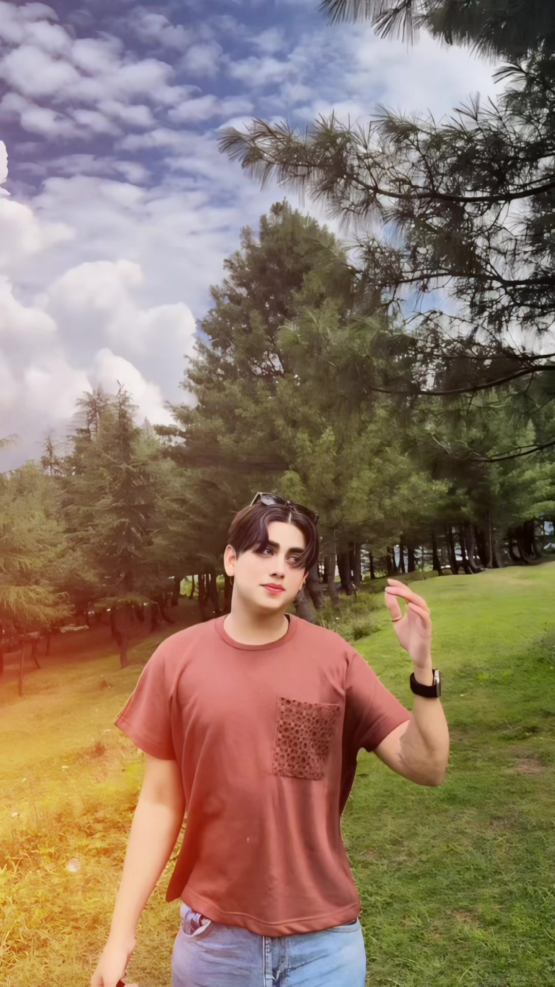 @𝙃𝙚: 𝘼 𝙒𝙊𝙇𝙁 🐺🥵