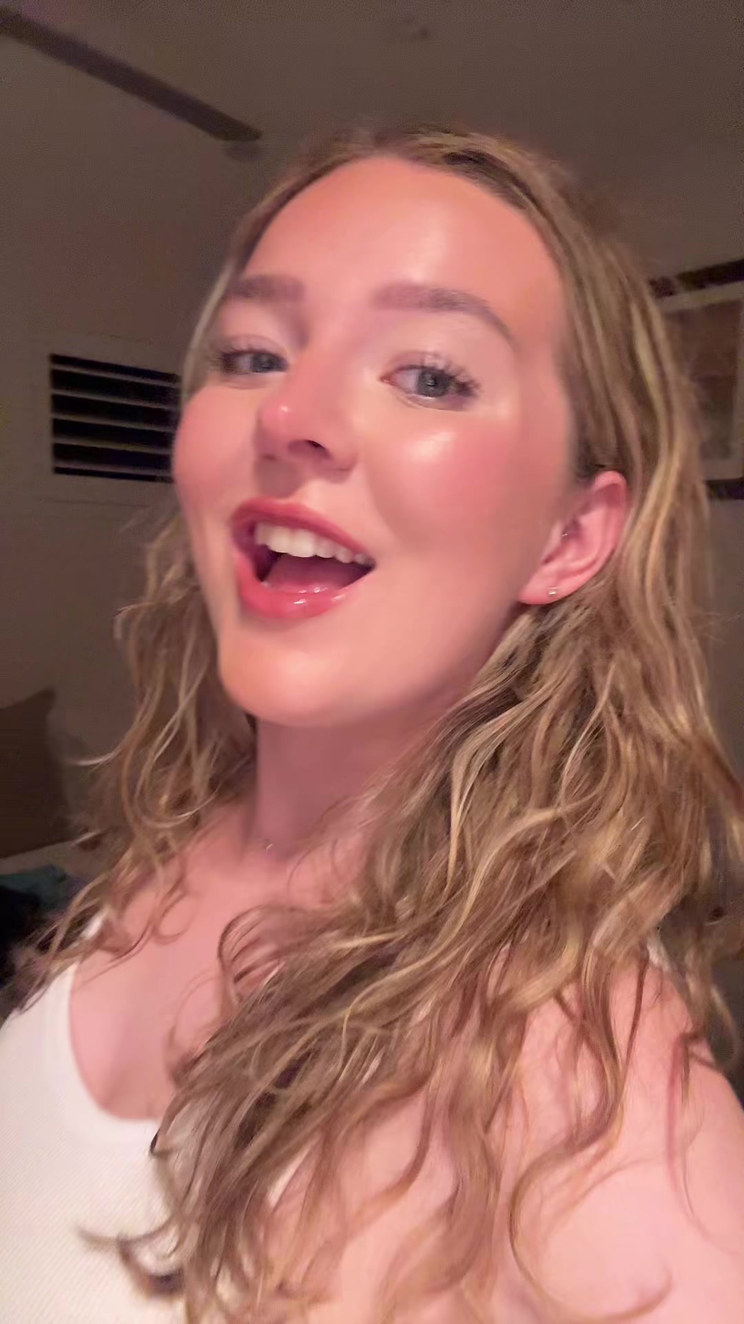 @phoebec077