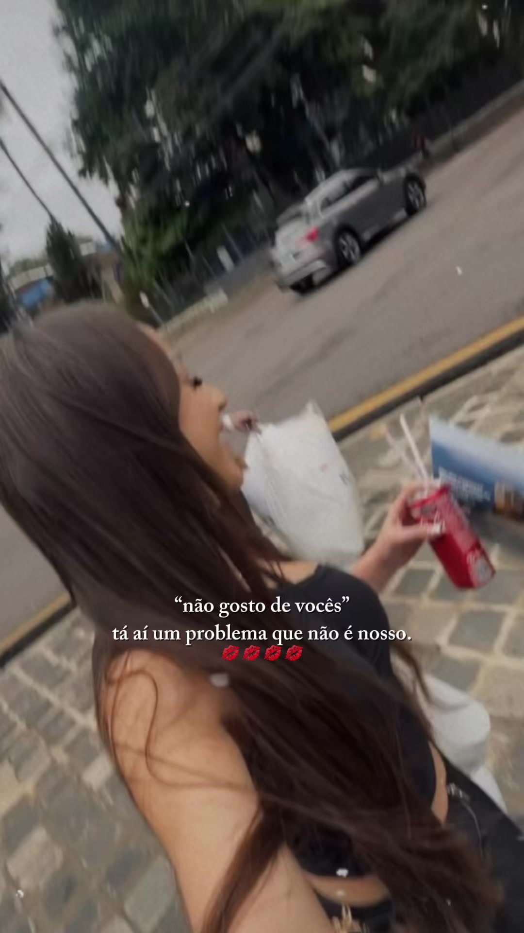 @Thayná Karol
