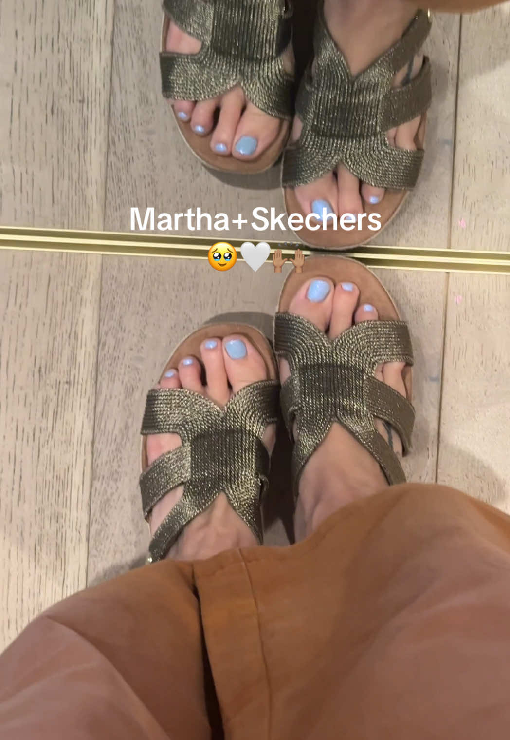 @ℂ𝕙𝕚𝕔𝕜𝕖𝕟𝔹𝕠𝕩𝔽𝕠𝕩💫
