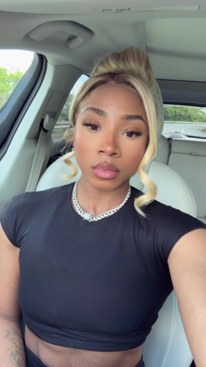 @aisha_williams03