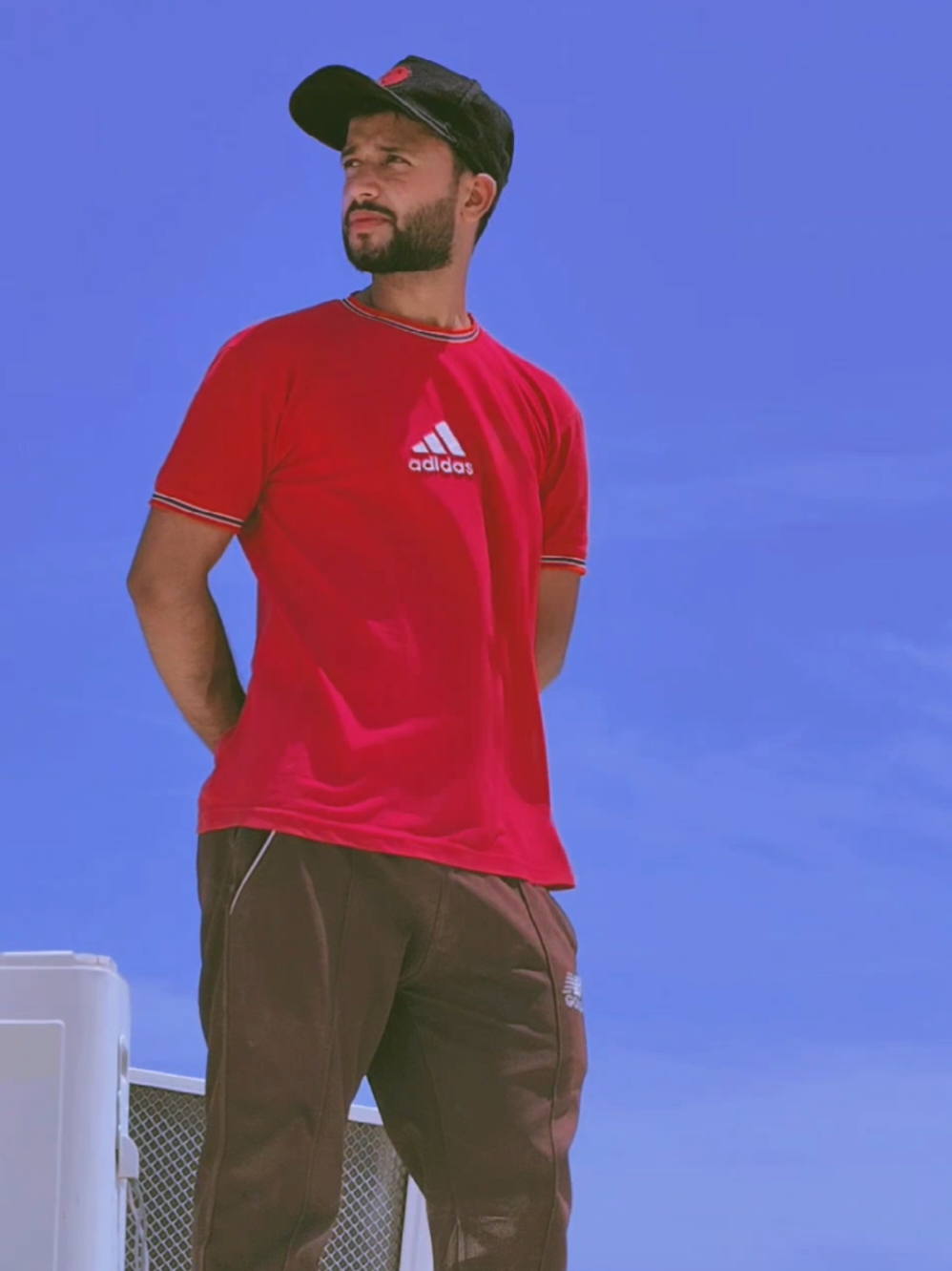 @𝐁.𝐀.𝐊.𝐀.𝐑🇴🇲