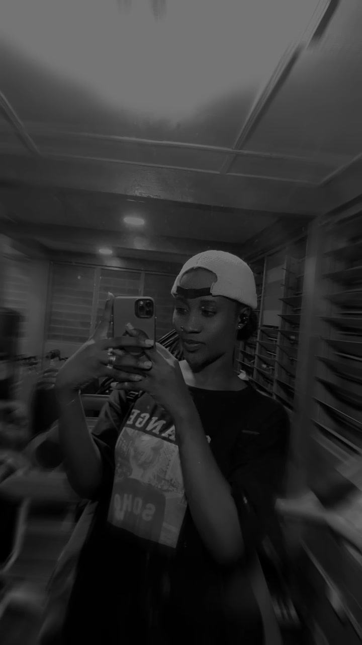 @𝓡𝓾𝓹𝓱𝔂112