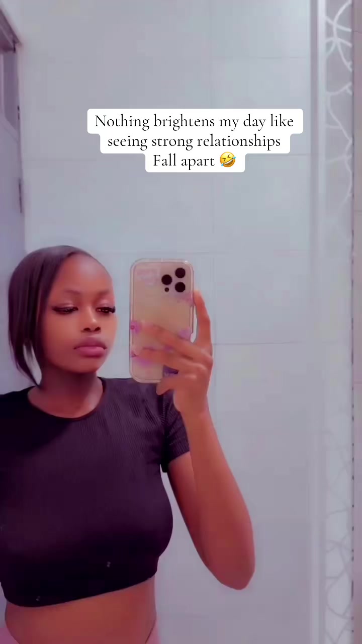 @🧕𝑀𝒾𝓂𝒾 𝓉🇹🇿 𝓈𝓉𝓇𝒾𝓃𝑔