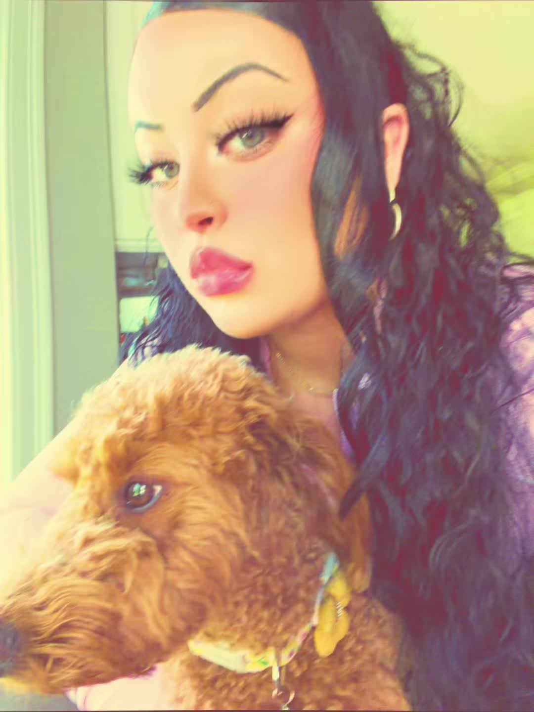 @Felicityrose