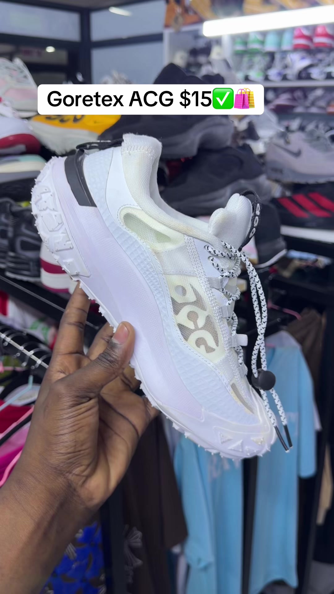 @D n A Sneakers