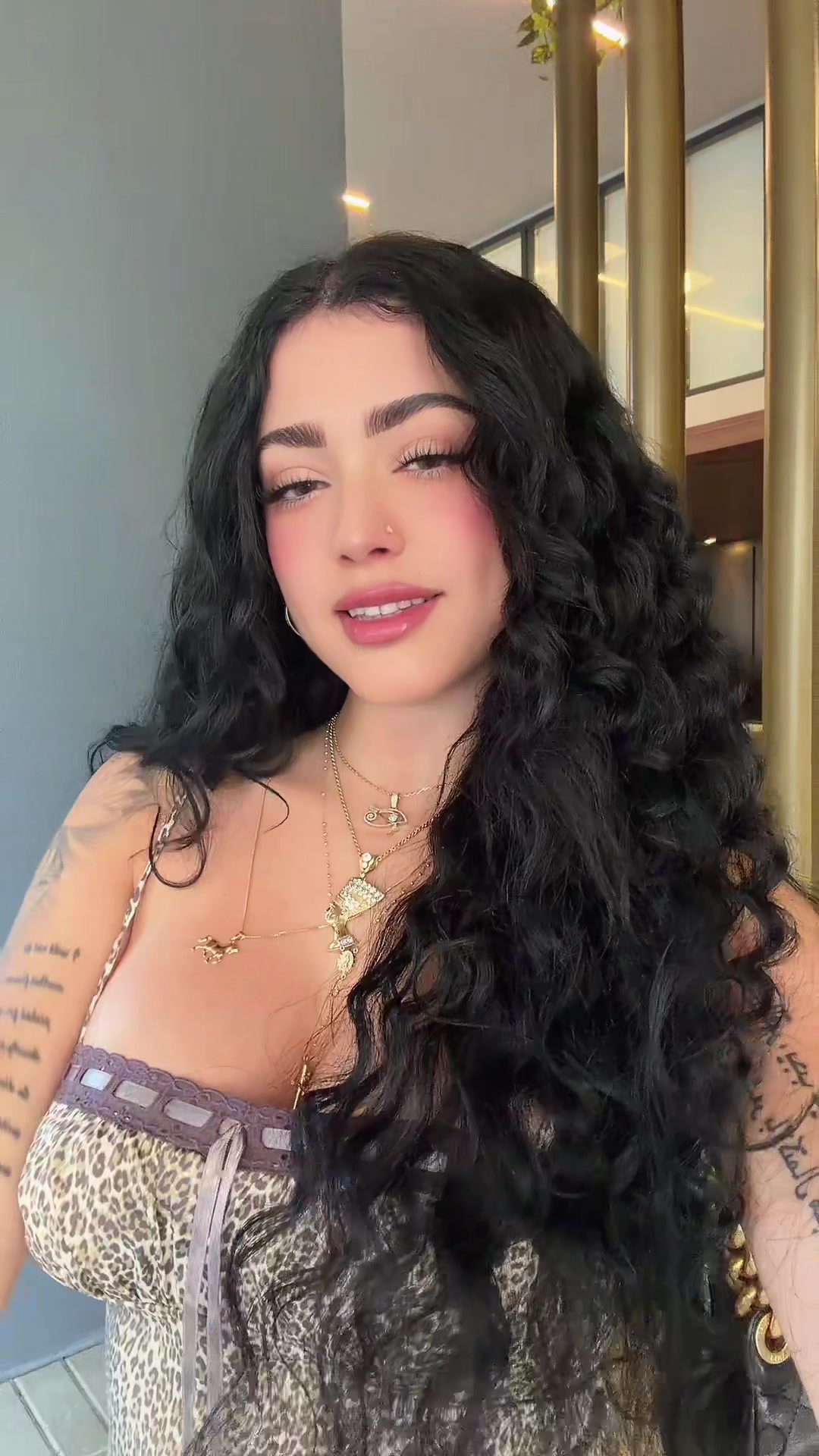 @Malu Trevejo