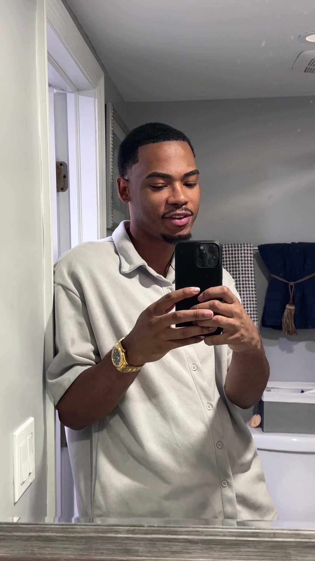 @shelovesjalendior