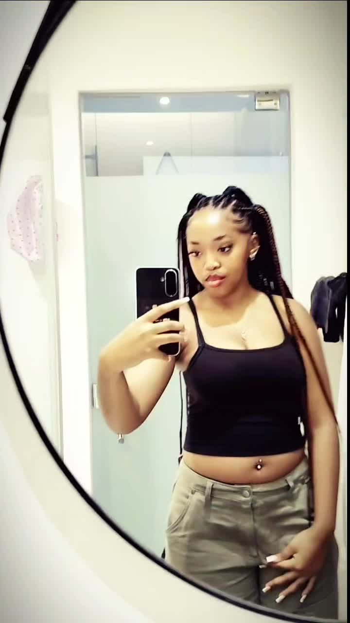 @zee_nhle🎀