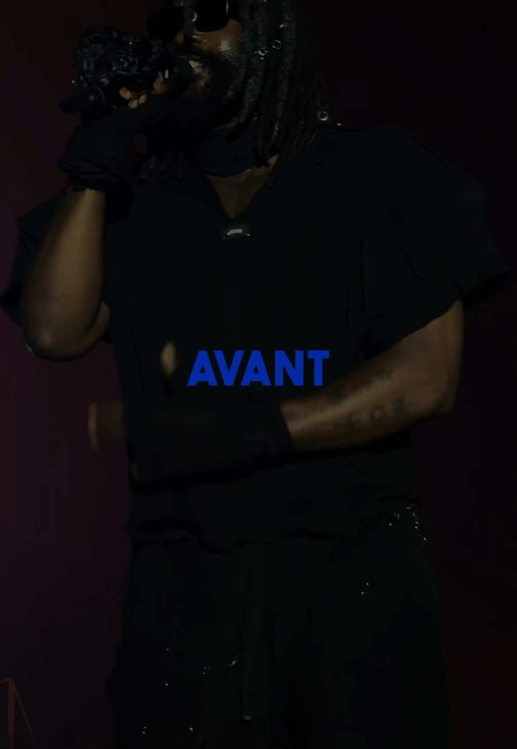 @️