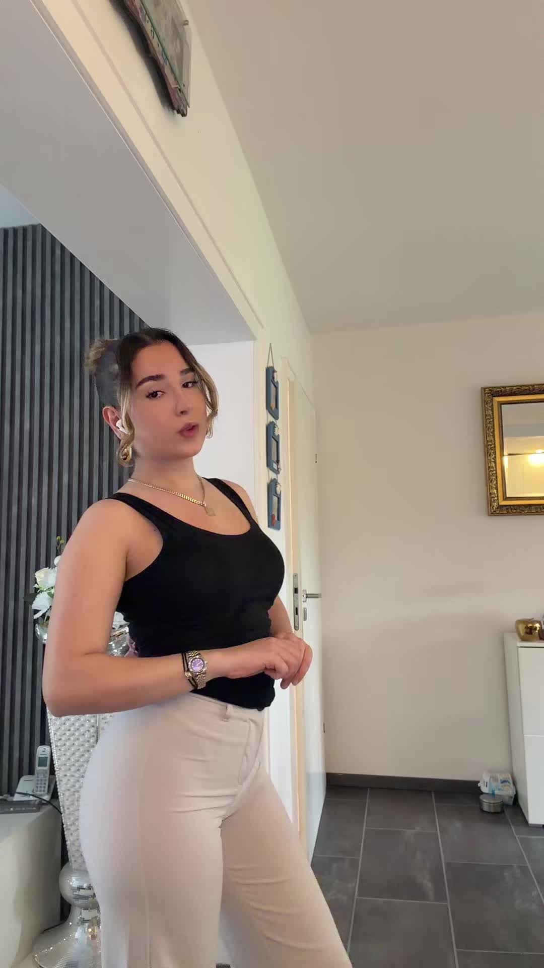 @Elo🩷