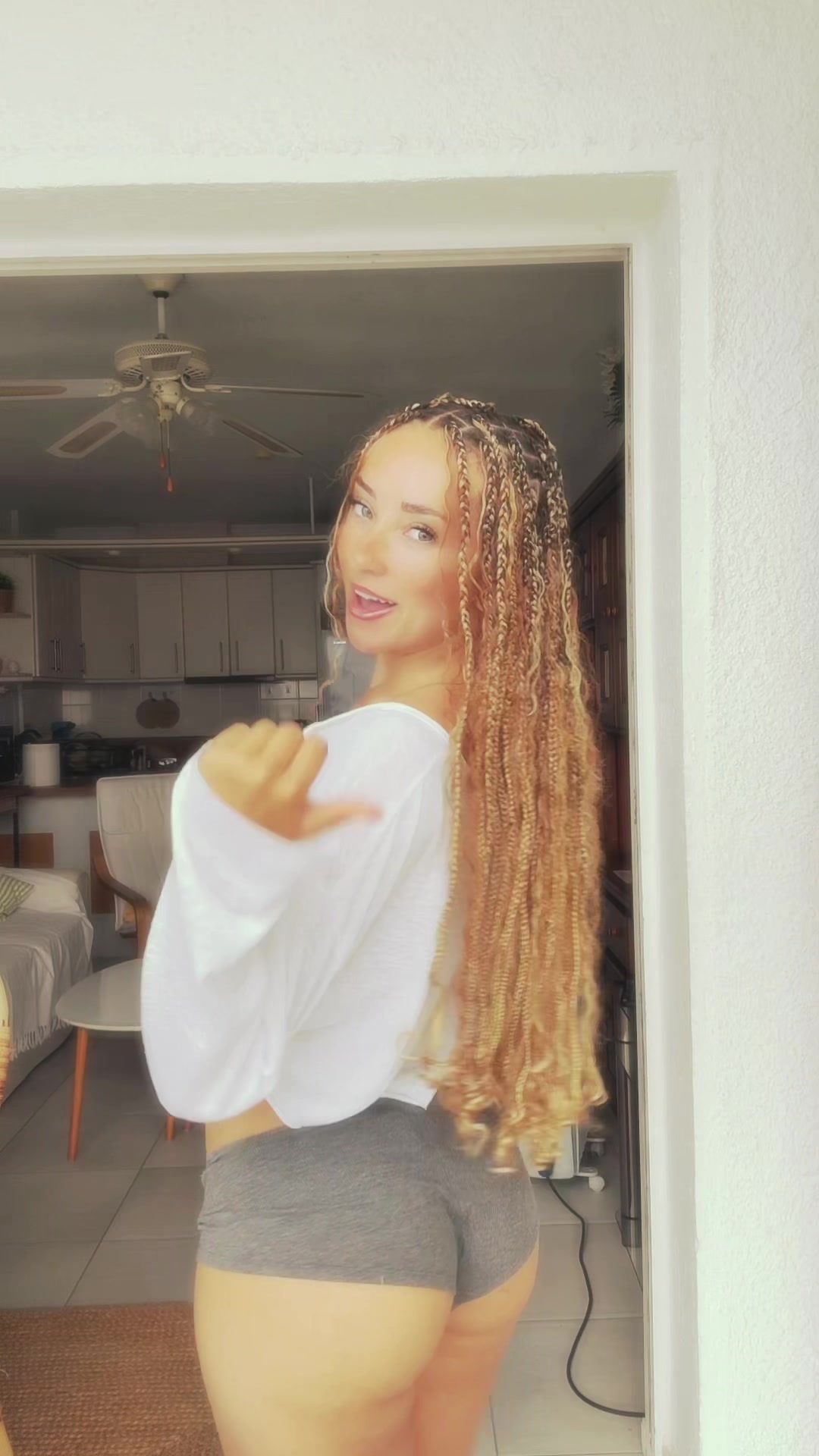 @myanicolesimpson_