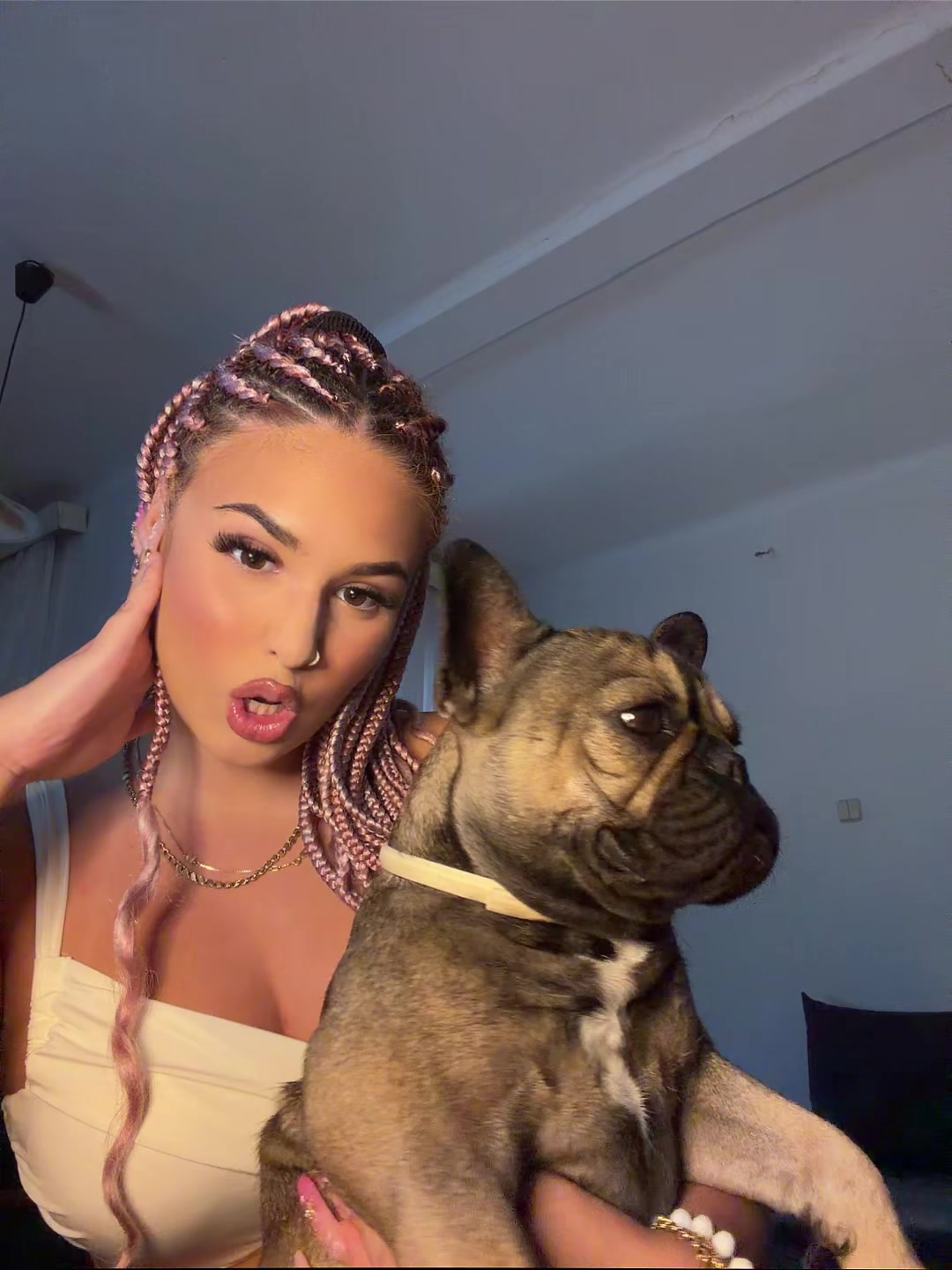@(;)