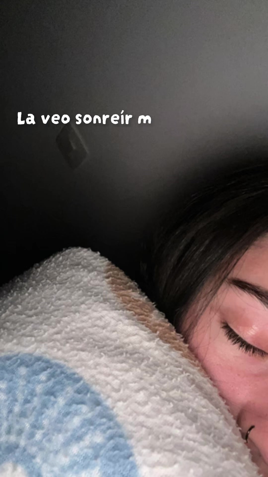 @Lucía🌙