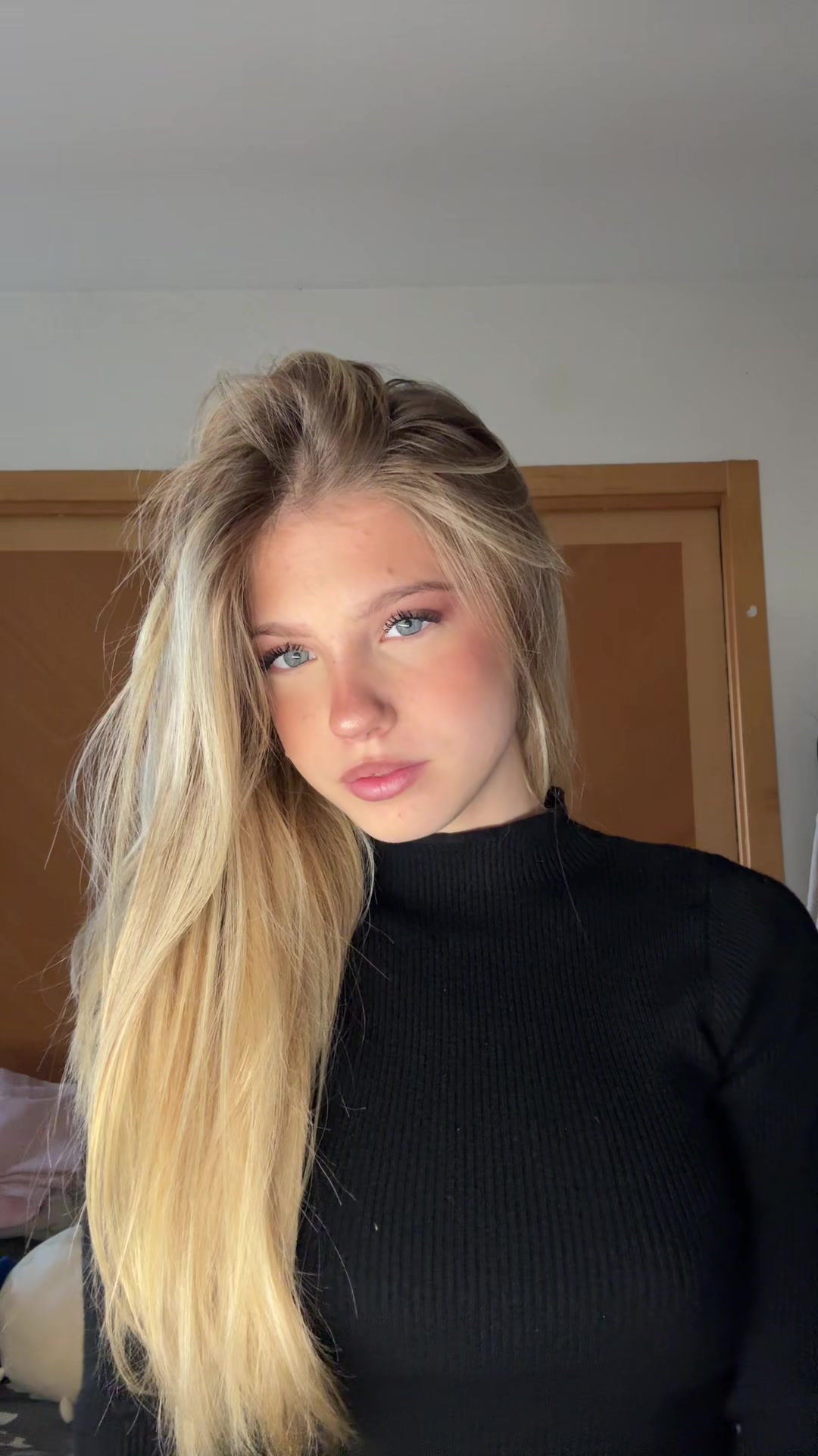 @vi