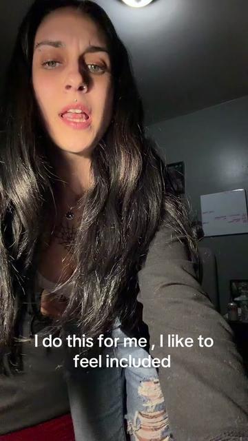 @Bre 🦇