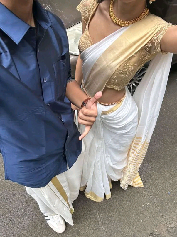@𝒷ℴ𝓁𝓁𝓎𝒽ℯℯ𝓇𝒶.