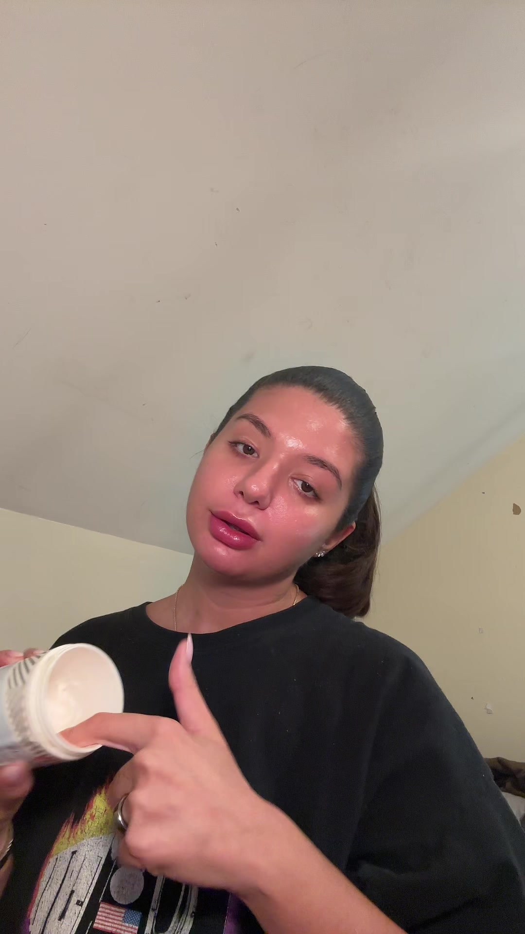 @Ana Wut