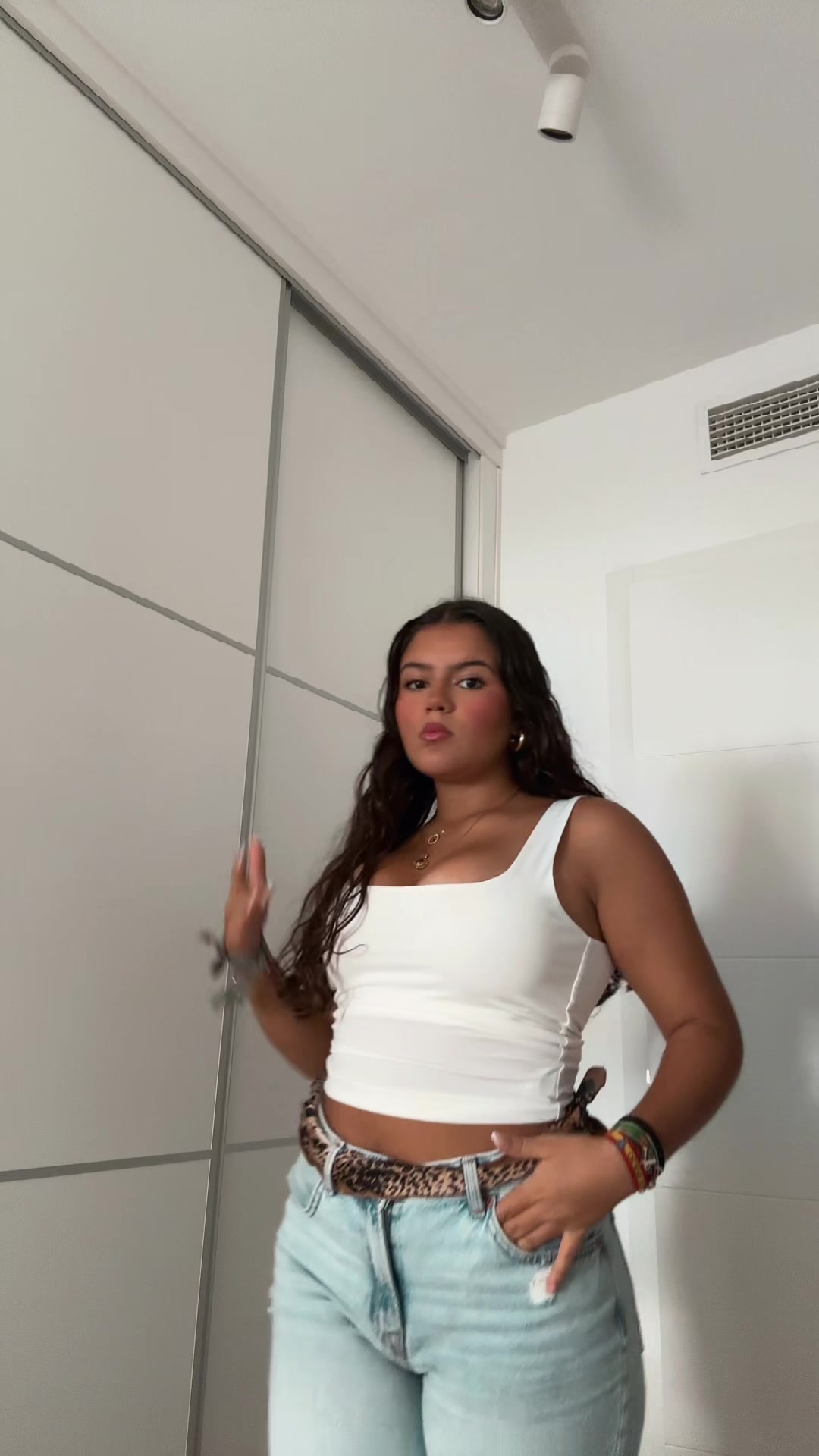 @𝐧𝐨𝐞𝐥𝐢𝐚 𝐬𝐚𝐧𝐜𝐡𝐞𝐳