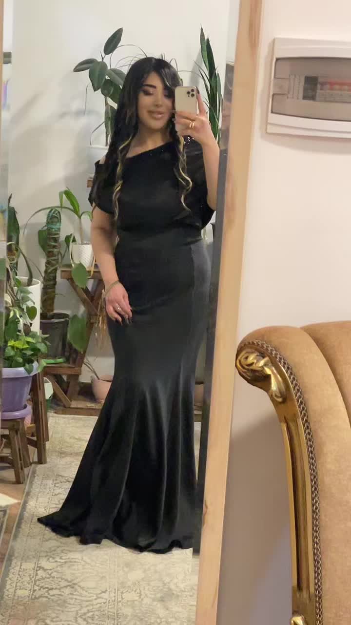 @mobinasharifi