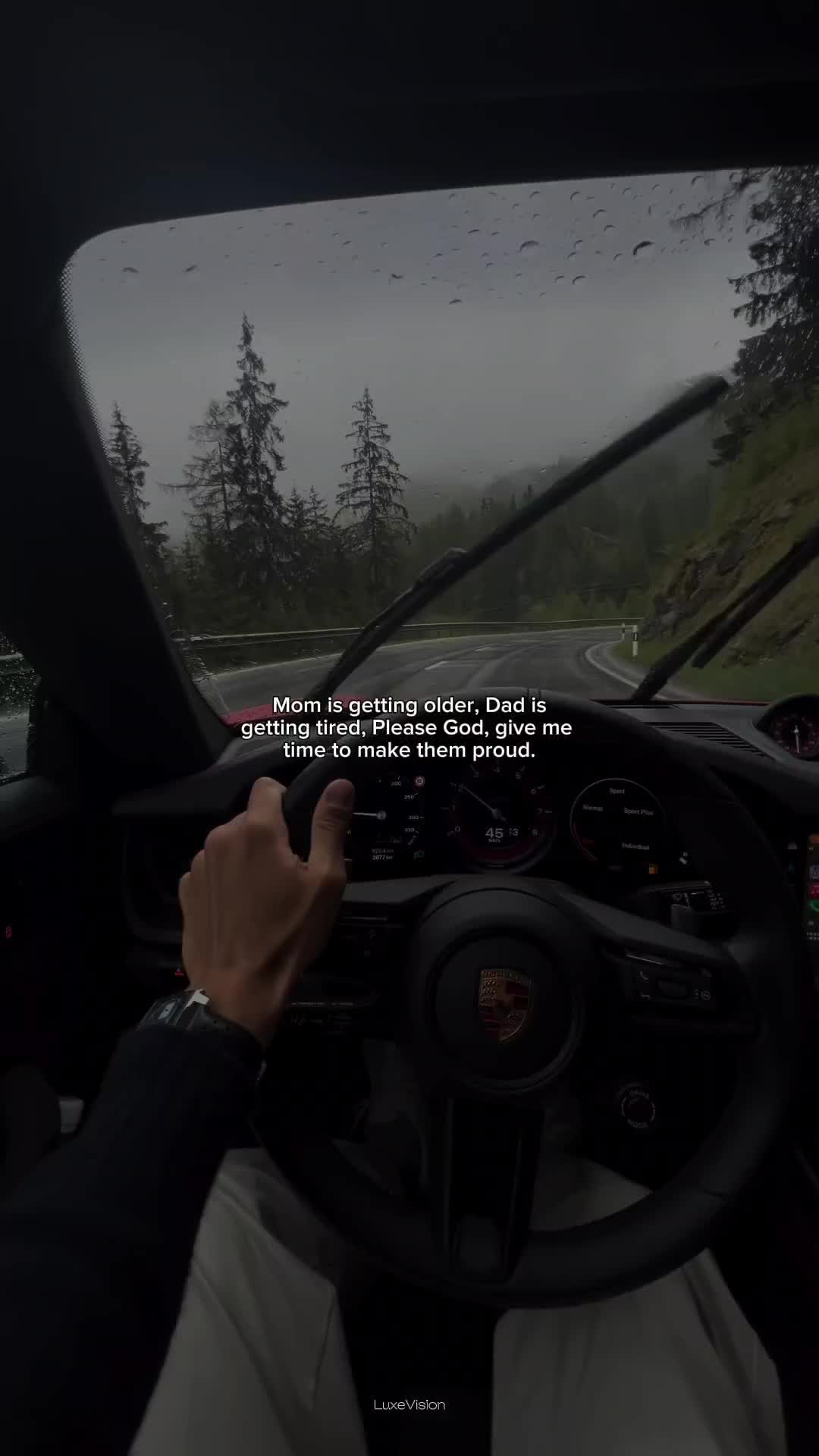 @LuxeVision