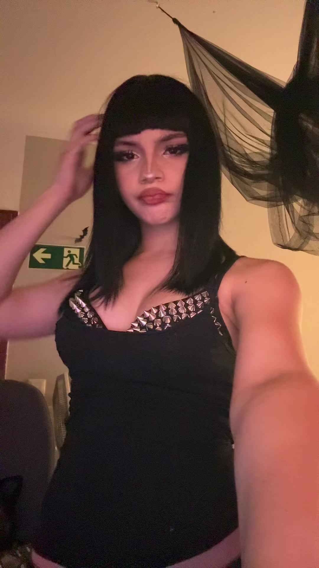 @?