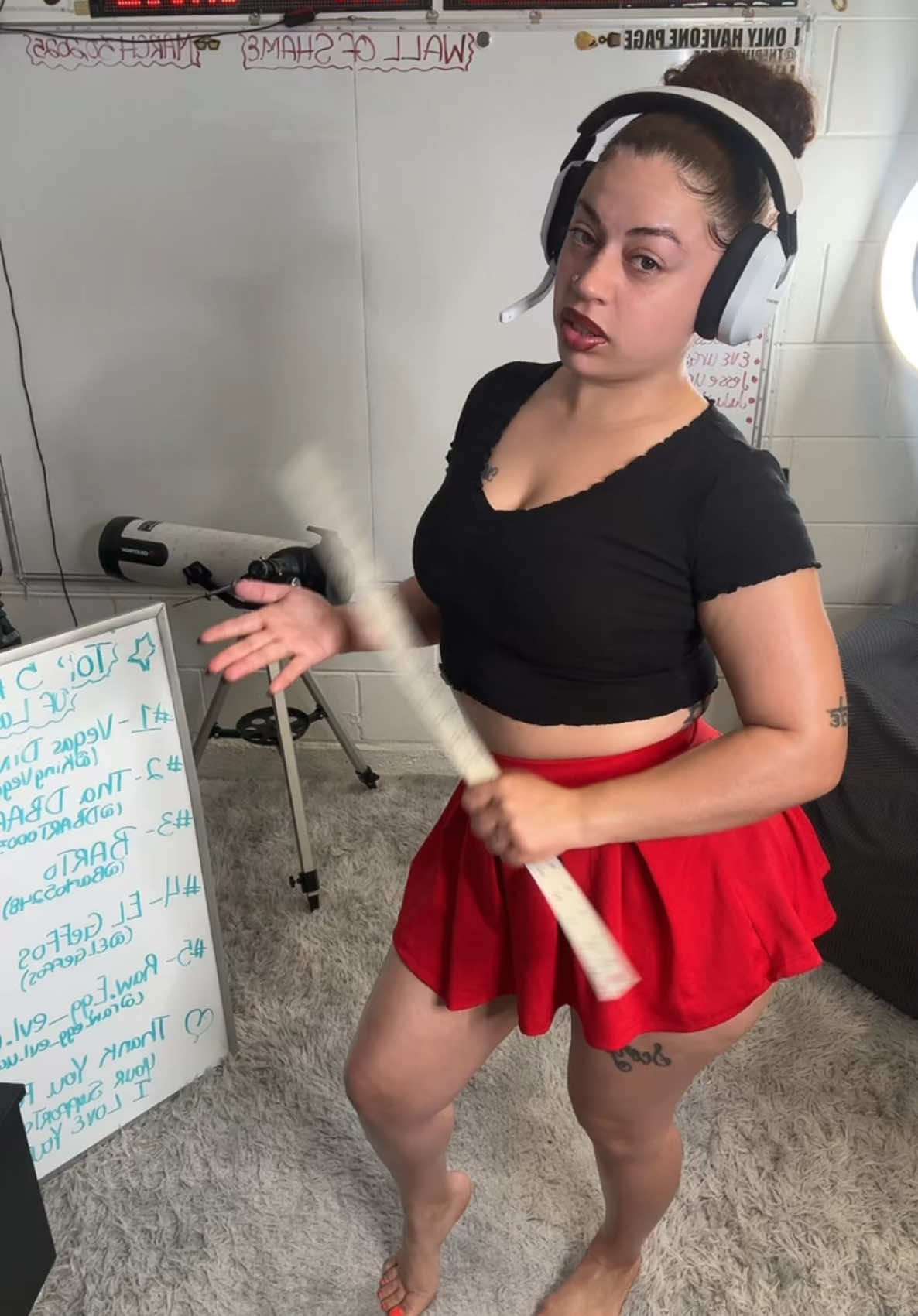 @Pinkyurge💬