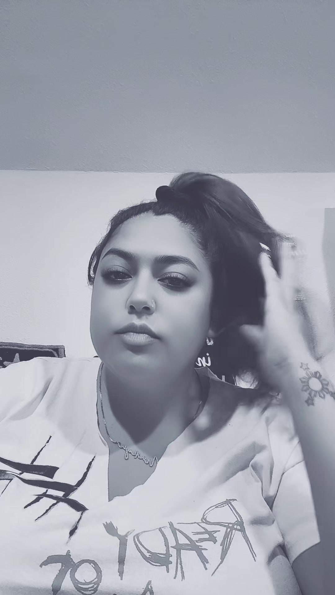 @Mari B