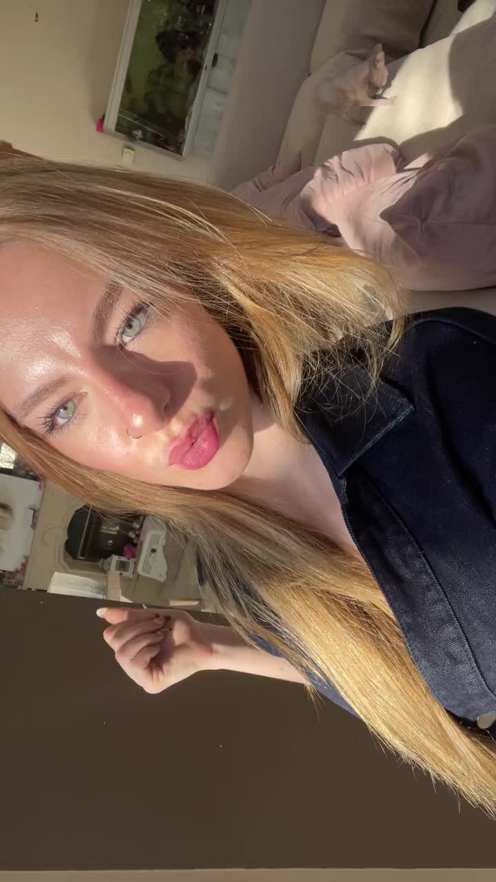 @👹