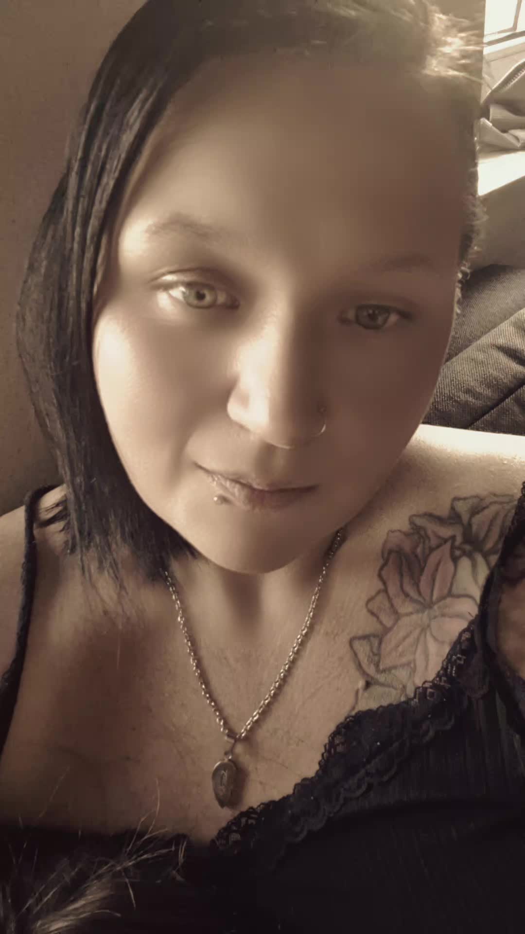 @Christina🥷🦋💜💪👑