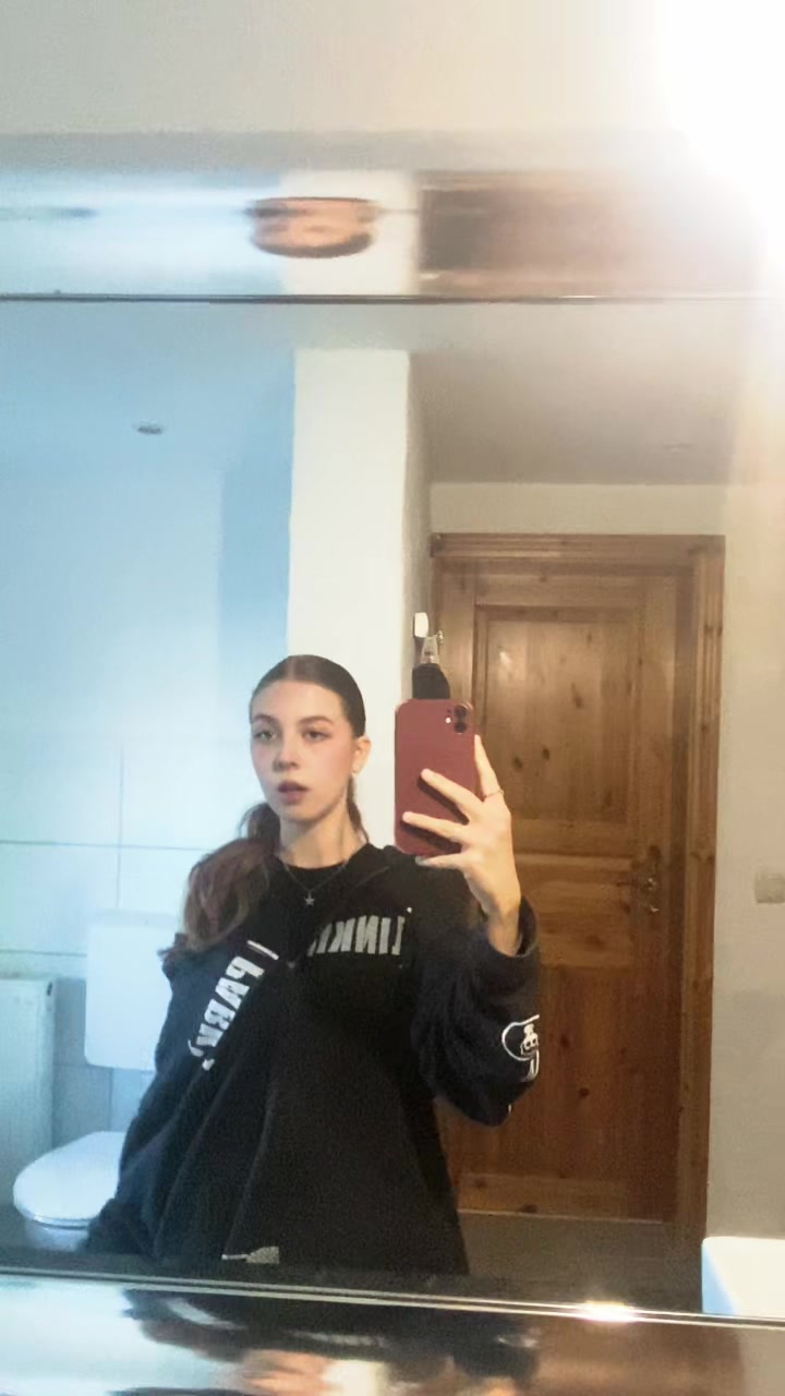 @Mia <3